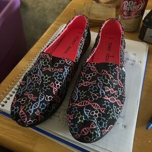 Tom’s Size 8.5 Women’s Slip On